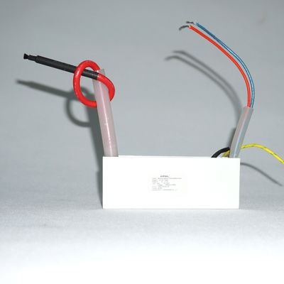 Buen precio Generador de iones negativos eléctrico con salida de voltaje de 10000-15000V para un ambiente de vida más sereno y refrescante en línea