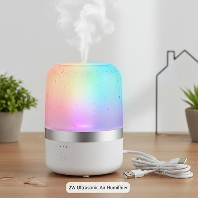 Buen precio Humidificador de aire ultrasónico de 2w con cable USB y 7 luces de colores perfectos para mantener niveles óptimos de humedad en diversos entornos en línea