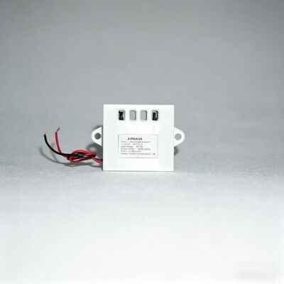Buen precio Área de cobertura de 5 a 15 pies cuadrados Generador de oxígeno químico de 3,8 KV Voltado de salida Sistema de producción de oxígeno para diversos entornos en línea